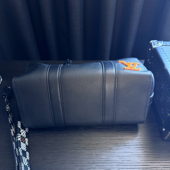 LOUIS VUITTON X VIRGIL ABLOH CITY KEEPALL - Picture 8 of 12